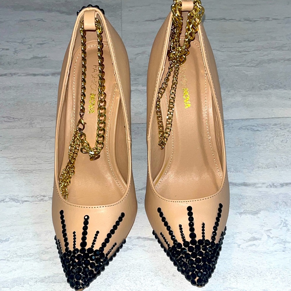 Jeweled nude pumps